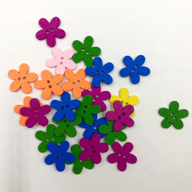 Wooden buttons, sewing buttons, colorful, flowers, flower button Wooden buttons, sewing buttons, colorful, flowers, flower button