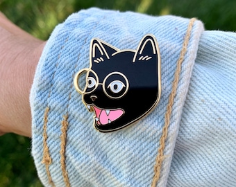 Emaille pin naar adem kat