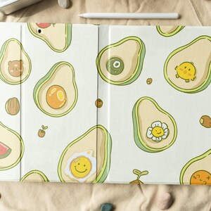Avocado-Karikatur iPad Hülle mit Stiftschlitz, für Book Stand iPad 10,2 Zoll/ 10,9 Zoll, niedliches iPad Air 4, iPad Pro 2022/2021, iPad 2020/2019/2018