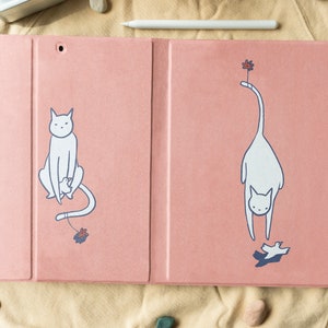 Cat Cartoon iPad Case With Pen Slot For Book Stand iPad 10.2"/10.9in/11in, White Cat iPad Air 4, iPad Pro 2021, iPad 2020/2019/2018