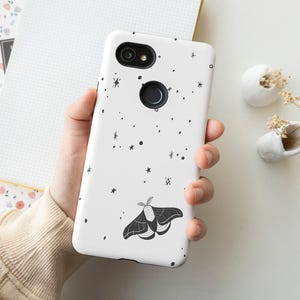 Moth Black White Art Phone Case for iPhone 12 Mini 11 Pro Max X XR XS 7 8 Samsung Galaxy Note 8 9 10 Galaxy S9 S10 S20 Google Pixel 2 3A 4XL image 2