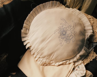 Handmade Ruffled Round Throw Pillow Cover – Vintage-Inspired Floral Embroidery