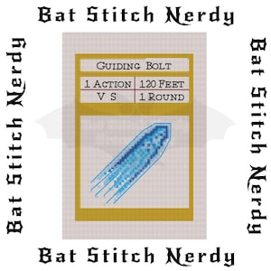 Könnte beinhalten: Ein blaues und weißes Pixelbild eines lenkenden Blitzes, einer Art magischen Angriffs, auf beigefarbenem Hintergrund. Das Bild ist von einem goldenen Rahmen umgeben, auf dem oben der Text "GUIDING BOLT", links "1 ACTION 120 FEET", in der Mitte "VS" und rechts "1 ROUND" steht.