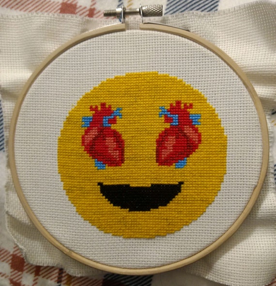 Heart Eyes Emoji Cross Stitch Pattern Etsy