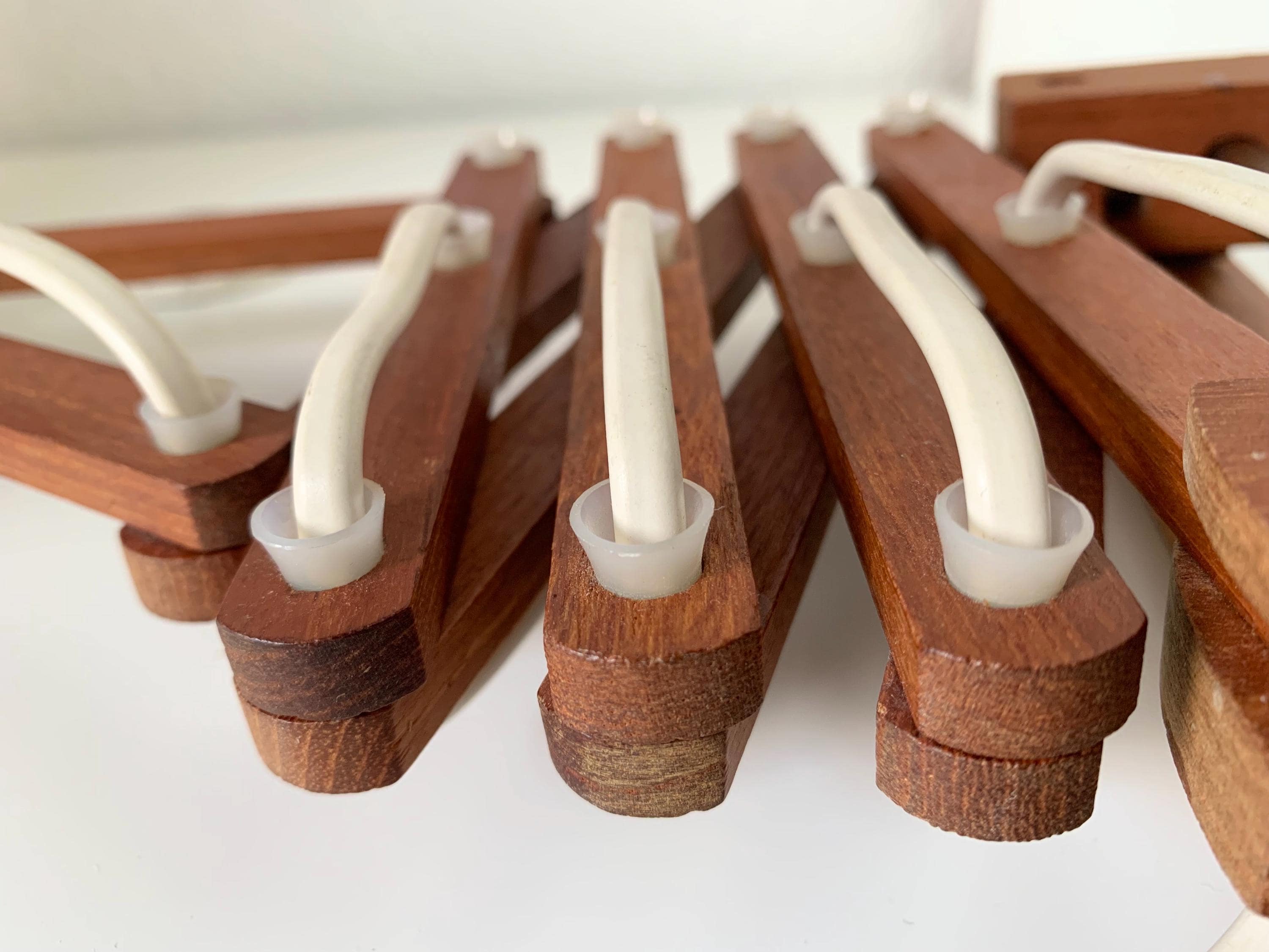 ミッドセンチュリー、ヴィンテージスカンジナビア木製シザーアーム