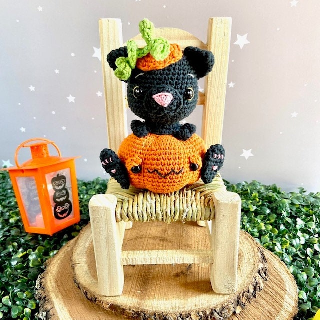NEW! Kitten Pumpkin Spanish PDF Pattern