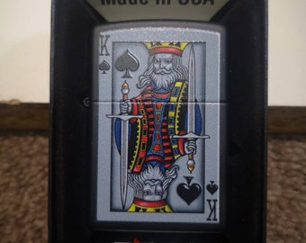 Encendedor Zippo original con diseño de King of Spade