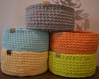 Crochet basket, crochet basket bowl, utensil basket, storage basket, gift idea decoration handmade, crochet, wooden floor
