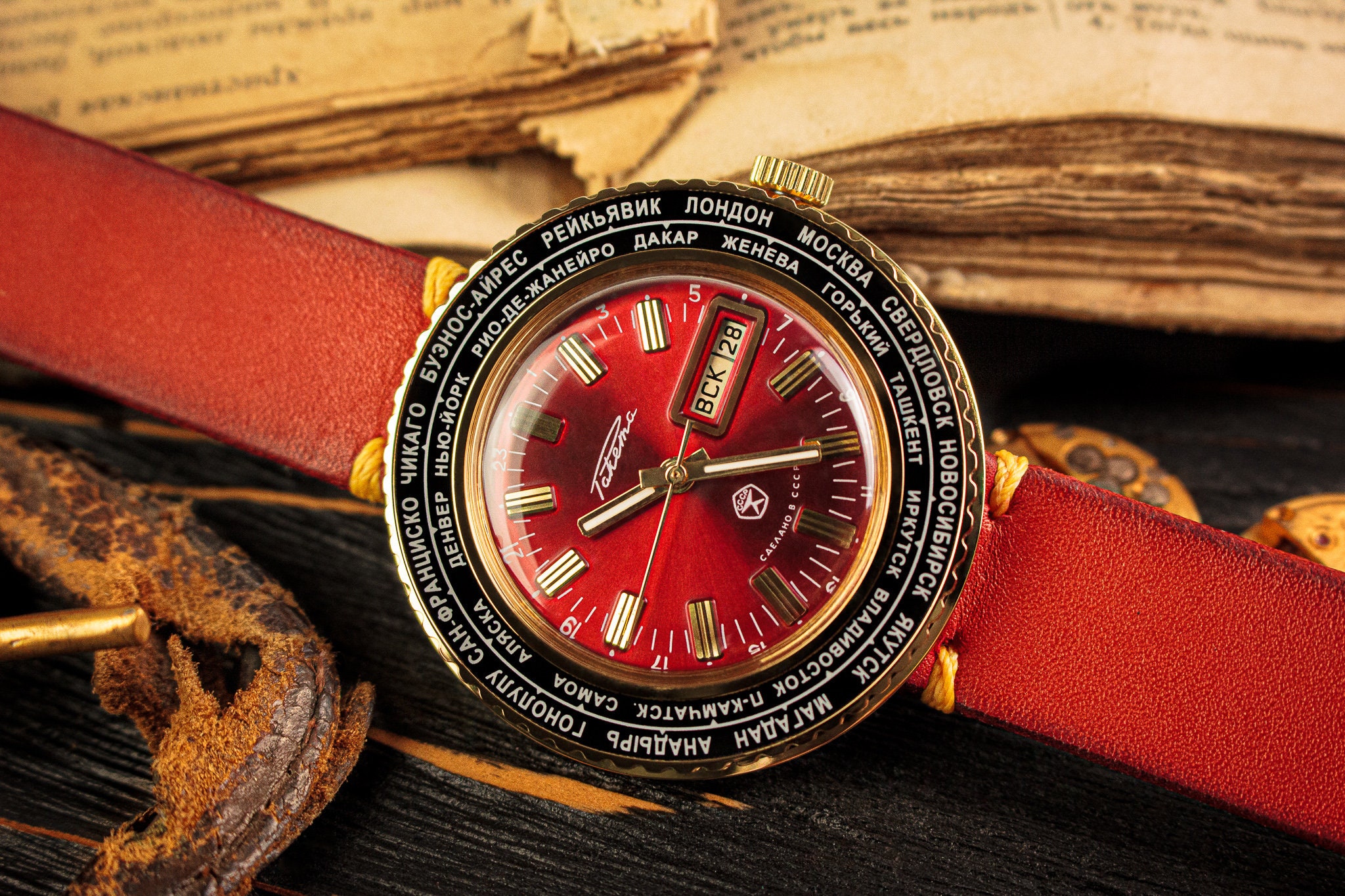 Raketa watch Raketa cities watch USSR watch Soviet watch Retro watch Vintage watch Vintage soviet watch Engraved watch Dad christmas gift