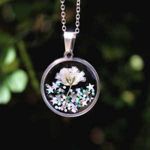 Collier floral et étoiles Bijou femme, bijou résine, collier argent fleurs séchées, cadeau femme Gifts for her, handmade resin jewelry image 1