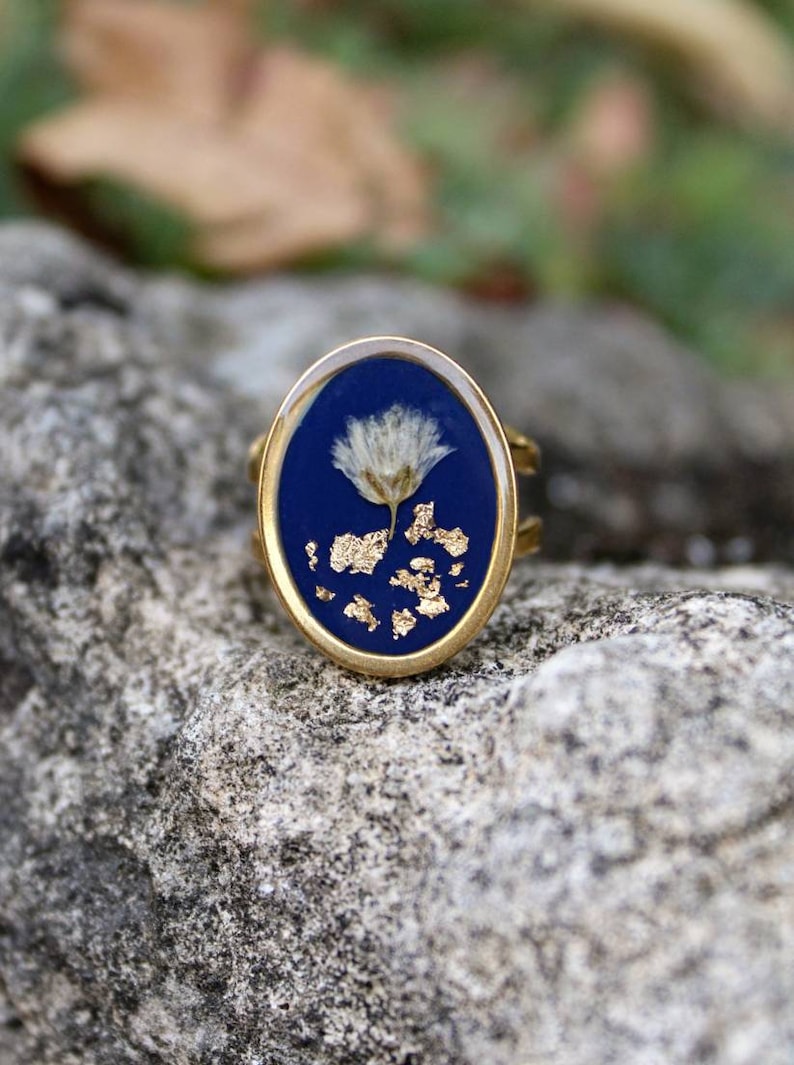 Floral ring, women jewelry, boho dried flower jewelry, dainty jewelry, gold ring, Mothers day gift for her, Handmade resin jewelry image 1