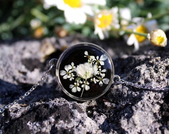 Floral Bracelet | Women jewelry, resin jewelry, dried flower jewelry, silver bracelet | Gifts for her, handmade boho jewelry, summer