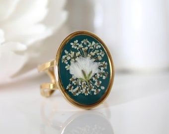 Bague fleur gypsophile, Bague ajustable dorée, acier inoxydable, Bague fleur femme bijou boho, Gift for her, handmade floral resin ring