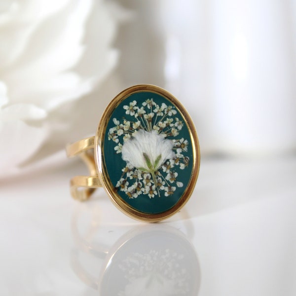 Bague fleur gypsophile, Bague ajustable dorée, acier inoxydable, Bague fleur femme bijou boho, Gift for her, handmade floral resin ring