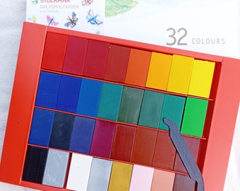 Stockmar 32 crayones de cera en estuche de cartón: colores brillantes, ecológicos y no tóxicos