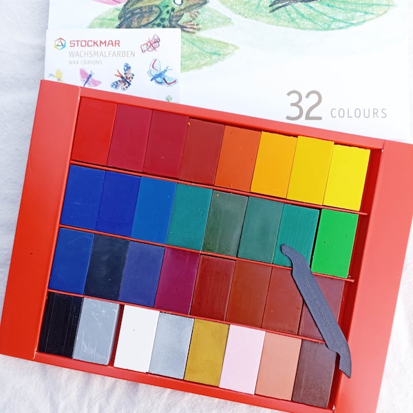 Stockmar 32 wax crayons in a cardboard slipcase - bright colors, environmentally friendly and non-toxic