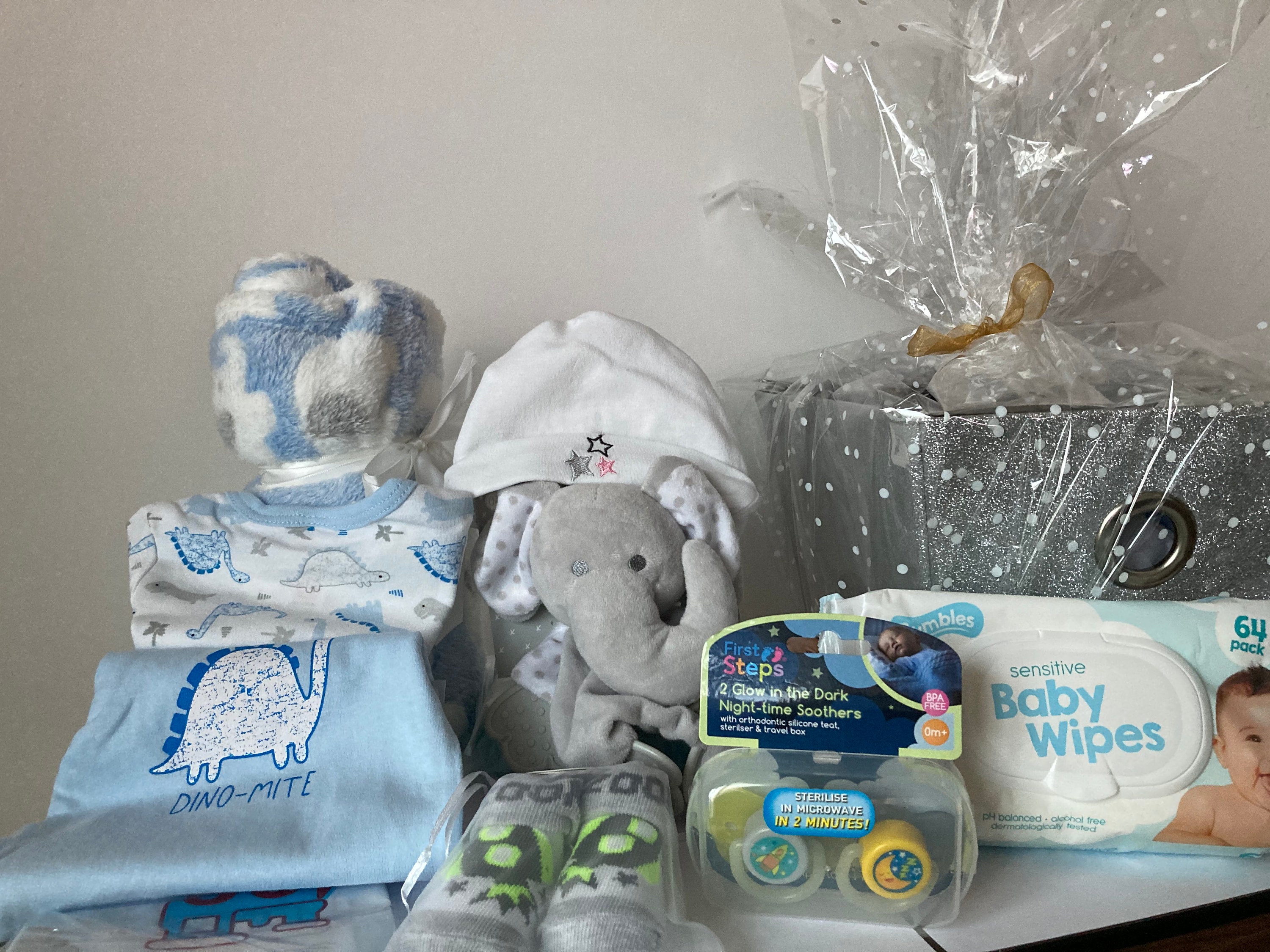 Baby Hamper Kit Boy With Baby Clothes New born essentials Etsy Italia