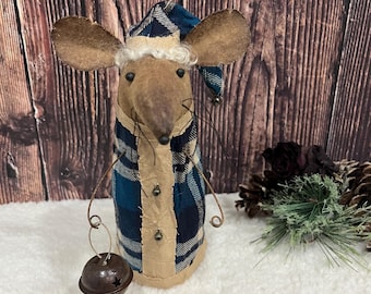 Primitive Santa Mouse Figurine: Country Christmas Decor