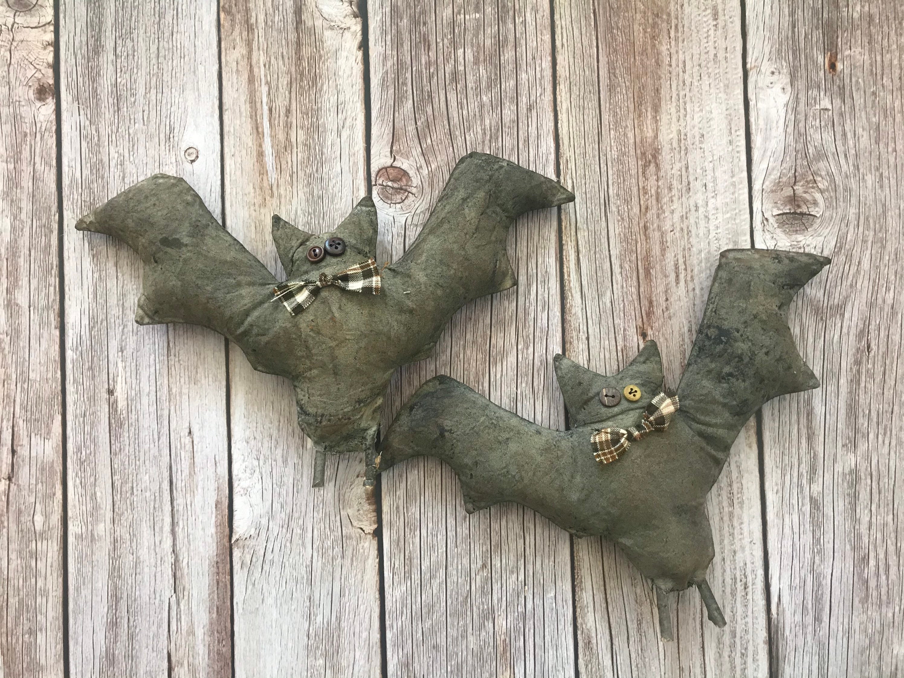 2 Primitive Bats Primitive Halloween Decor Halloween Etsy