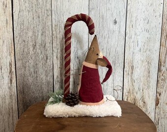 Primitive Mouse with Candy Cane - Olde World Christmas Decor - Rustic Holiday Figurine