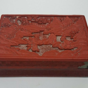 Vintage Chinese Carved Red Cinnabar Lacquer Trinket Box - Damage