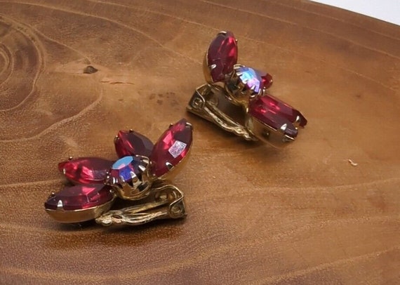 Vintage Weiss RED & AB RHINESTONES Clip On Earrin… - image 9