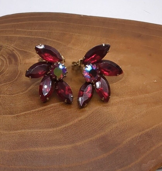 Vintage Weiss RED & AB RHINESTONES Clip On Earrin… - image 2