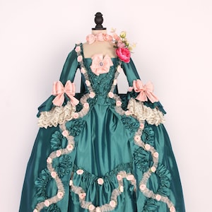 Emerald Green Rococo Gown – 18th Century Robe à la Française – Historical Court Dress with Floral Trim and Bows – Marie Antoinette Costume
