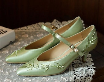 Grass Green Hand Embroidery High Heels Marie Antoinette Shoes Rococo Baroque Costume Bridal Pumps Parisian Wedding Shoes