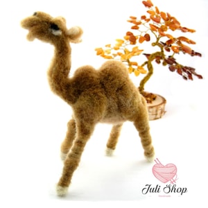 Handmade Felted Camel – Needle Felting Wool Sculpture | Wool Animal Figurine | Gift for Animal Lovers and Home Decor