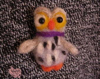 Owl felted brooch, Bird needle felt brooch, embroidery hand made owl pin, Gift for Owl lover