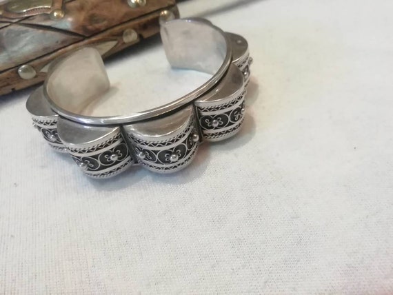 Berber cuff bracelet in solid silver, Berber jewe… - image 2