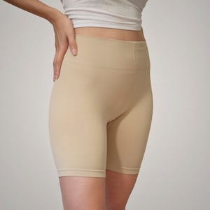 Bhold Seamless Shortie with Secret Pockets