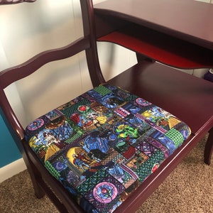 Beauty theme telephone bench