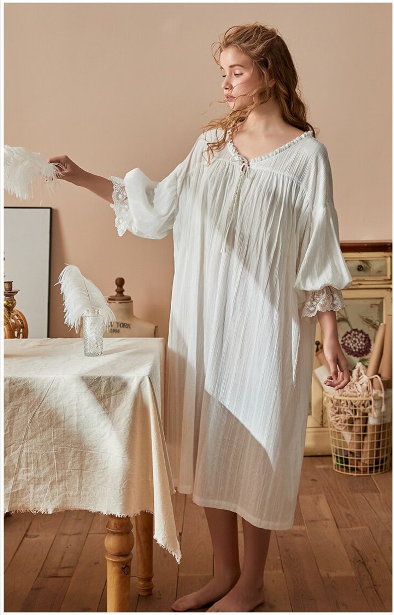 Vintage Long Nightgown Women Victorian Nightgown Chemise Pink Lace Nightgown Elegant Vintage Sleepwear Princess Vintage Nightwear Nighty