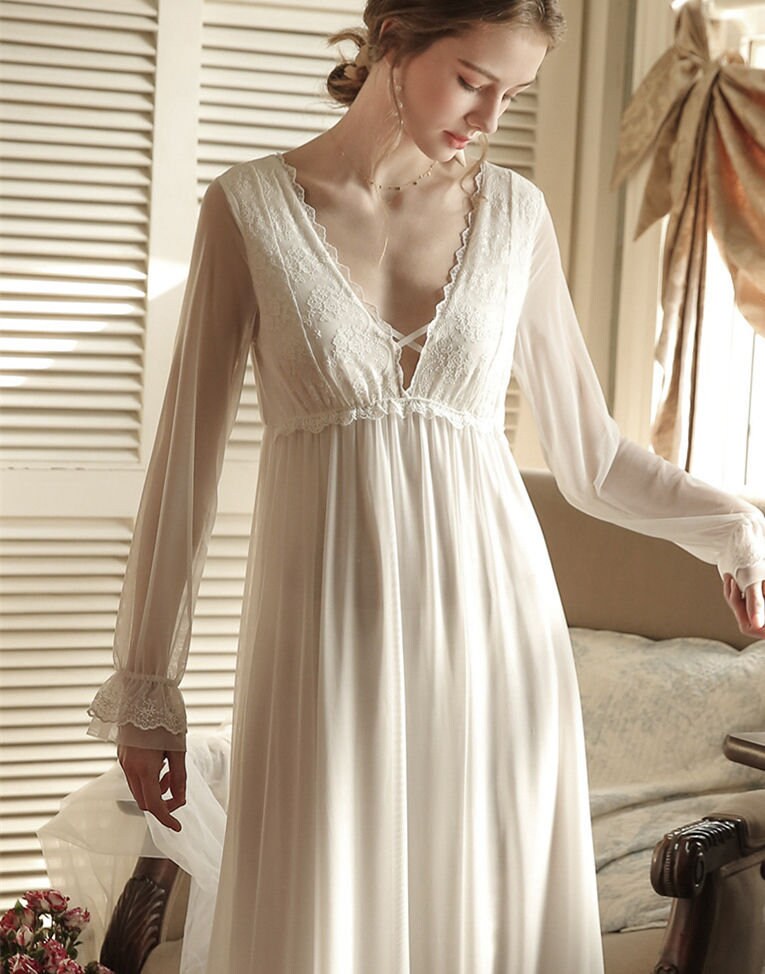 black long sleeve nightgown