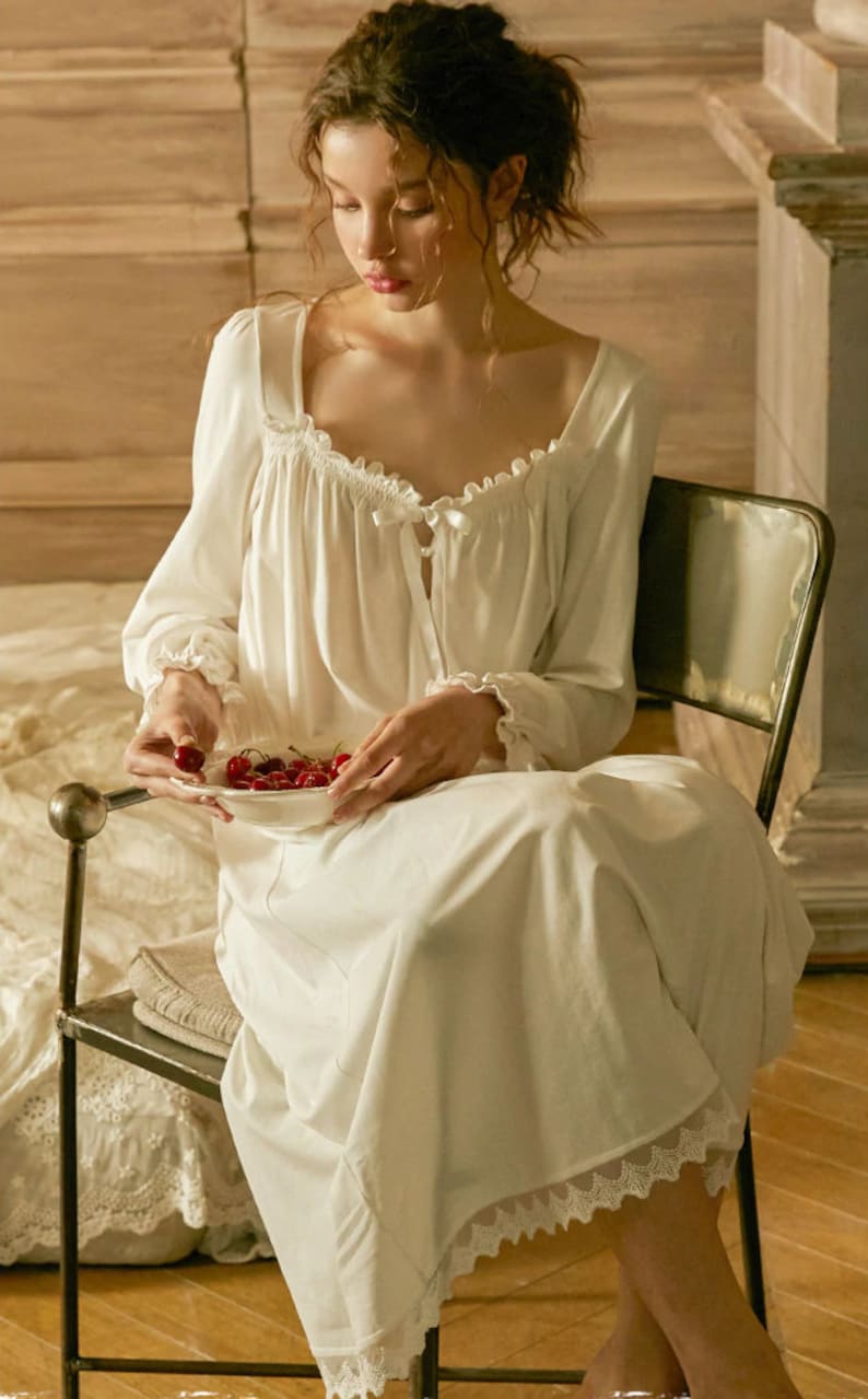 Victorian Vintage Cotton White Square Nightgown Victorian - Etsy Canada
