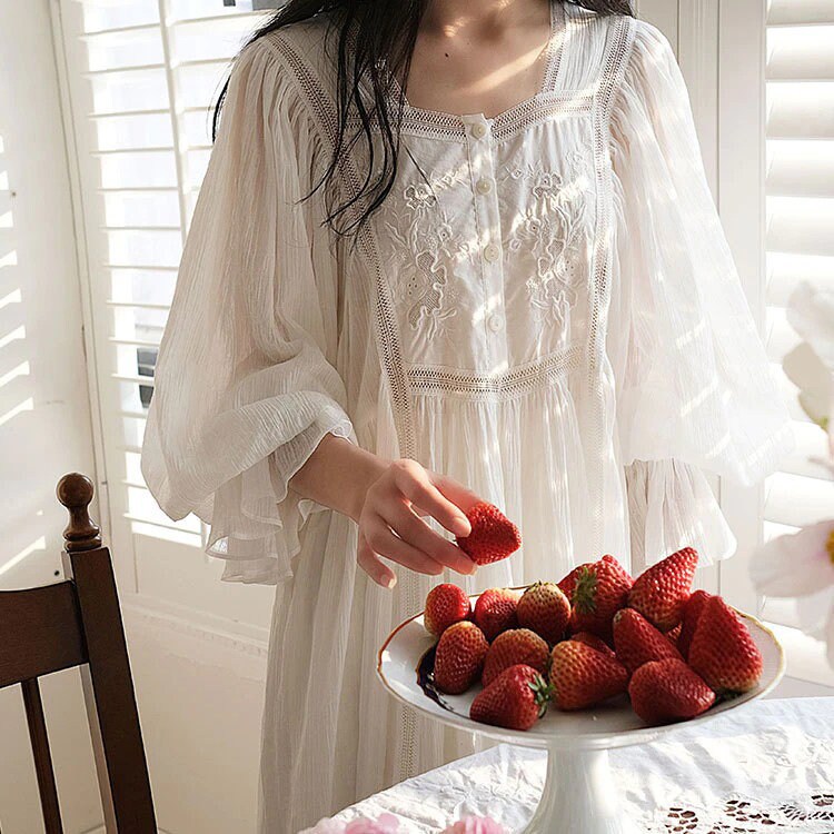 Elegant White Cotton Nightgown for Women