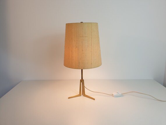 Grande Lampe de Bureau Tripode Mid-Century en Laiton et Abat-Jour