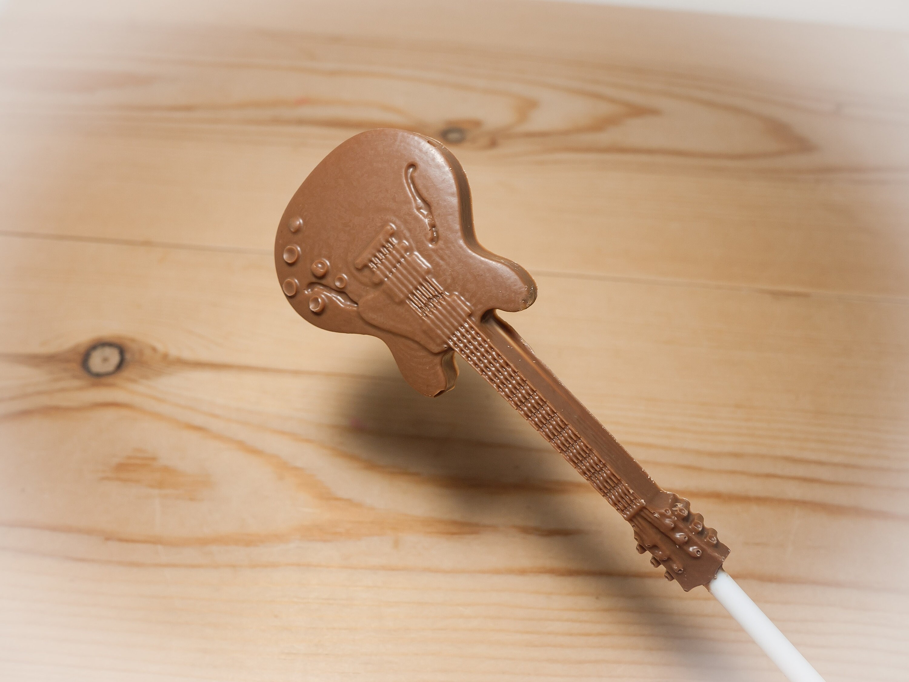 Guitar Design Belgian Milk Chocolate Lollipops/ Rock/instrument/band ...