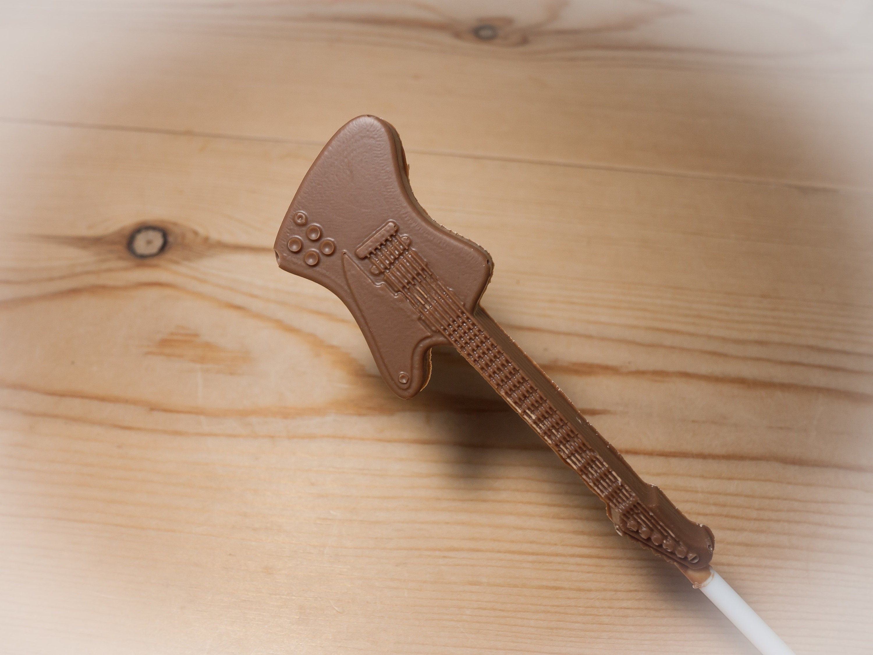 Guitar Design Belgian Milk Chocolate Lollipops/ Rock/instrument/band ...
