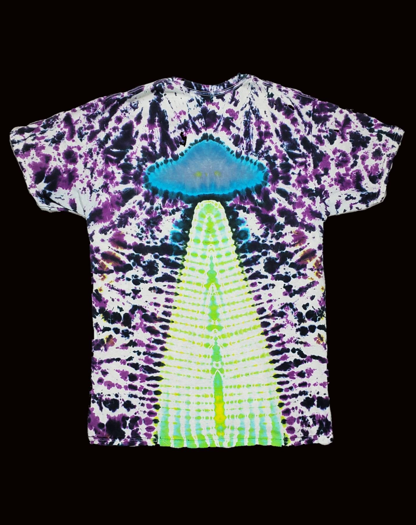 Tie-dye Alien Tshirt, Custom Tie-dye, Alien Tie-dye Gift, Tie-dye ...