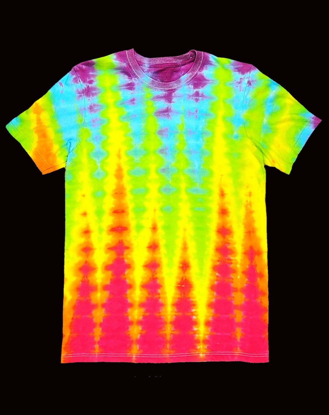 trippy tie dye