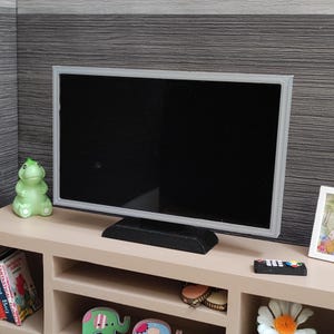 Dollhouse Modern Flatscreen Television, with Remote Control, Miniature TV, 6th Scale, different screens