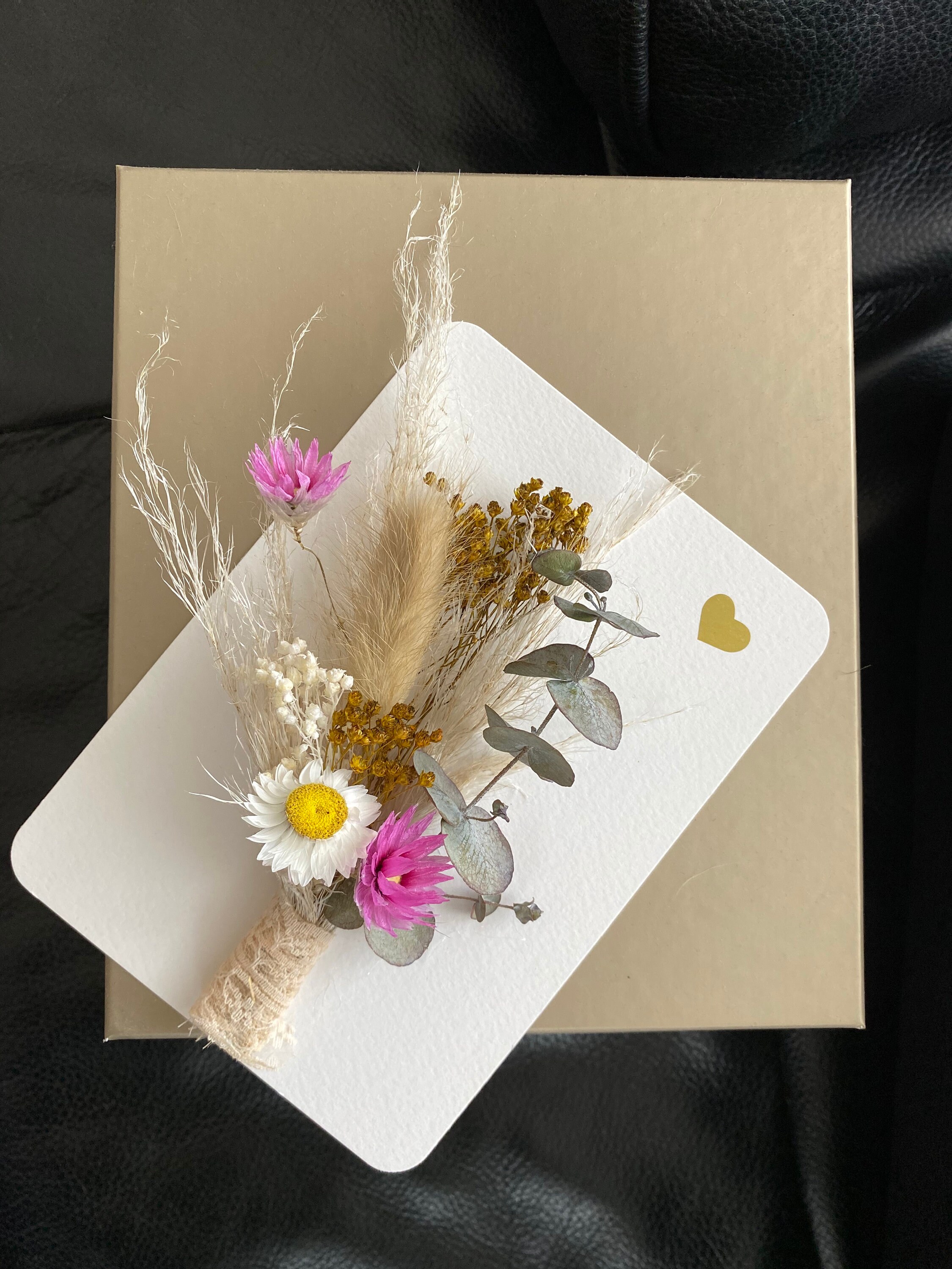 A small flower greeting card with dry flower bouquet for Etsy