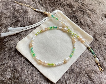 Green & white beaded necklace | Freshwater Pearls | Handmade | Adjustable | Customisable