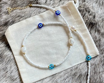 White beaded necklace | Evil eyes | Freshwater pearls | Gold | Adjustable | Customisable