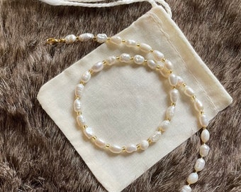 Freshwater Pearl necklace | Gold | Adjustable | Handmade