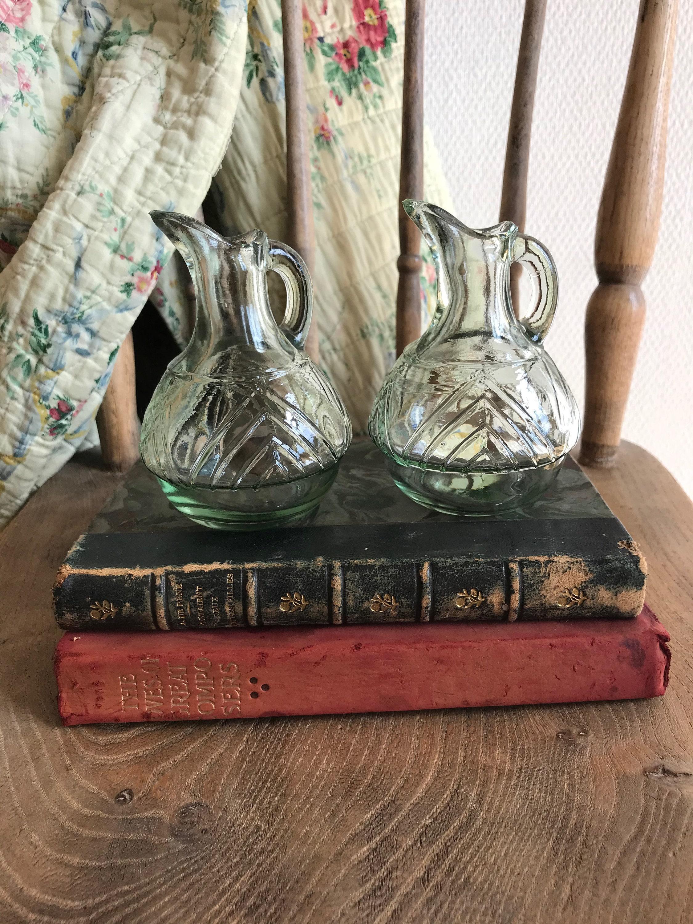 HUILIER OU VINAIGRIER SIGNé BIOT EN VERRE BULLé COULEUR VERT JAUNE EUR 15,00 - FR