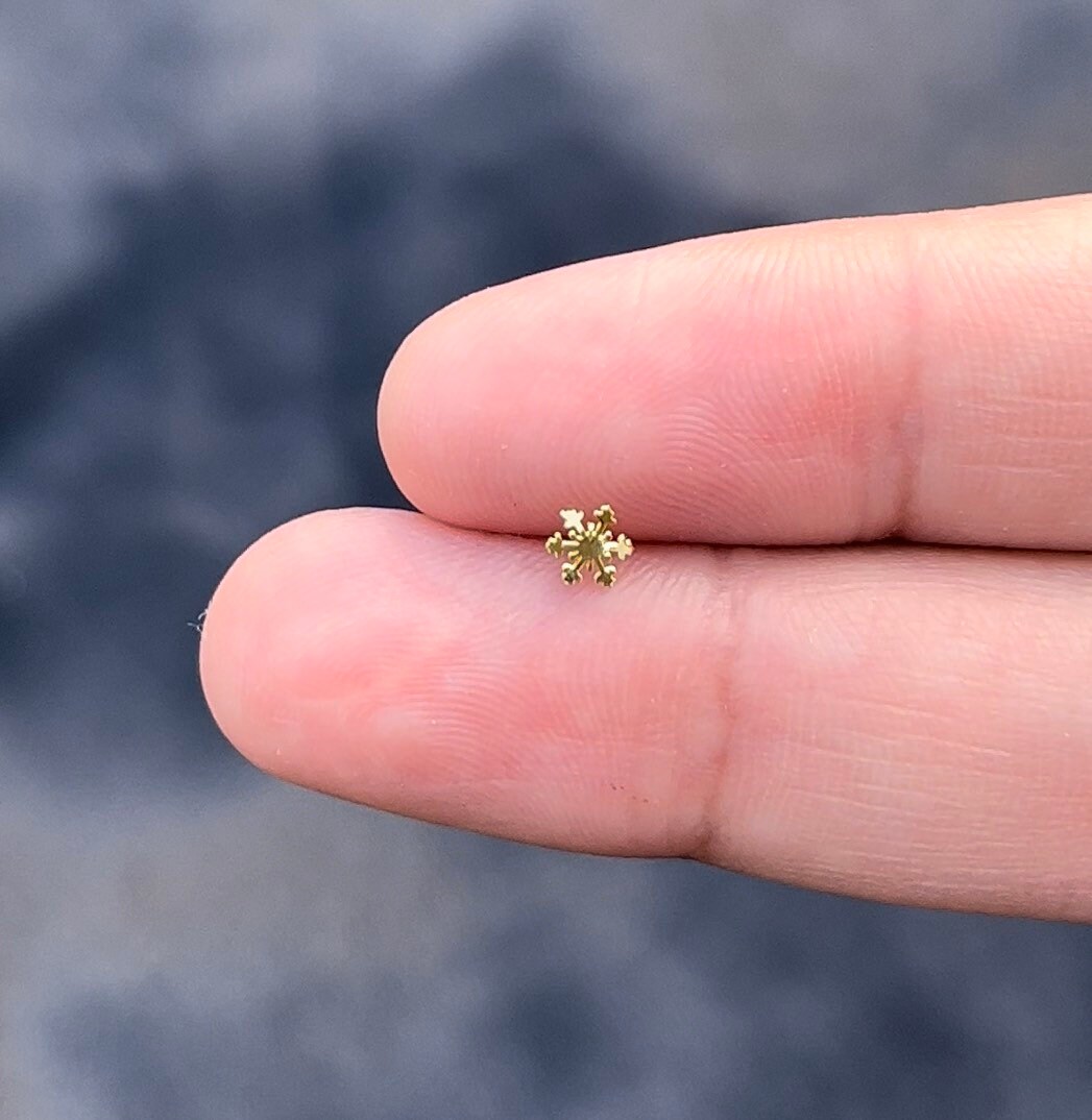 Snowflake Dedicate Nose Stud Handmade Jewellery gift for Her